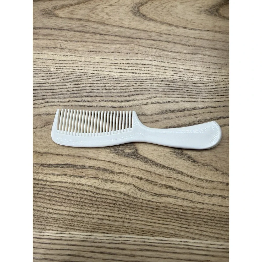 Vintage‎ Estee Lauder Hair Comb White Plastic Regular Tooth Purse Travel 6 1/2